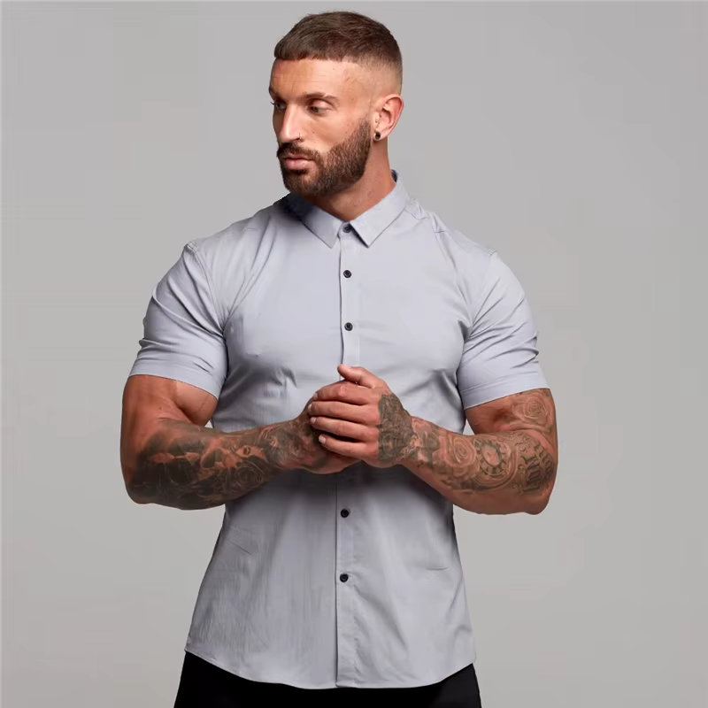 The Classic Button-Up - Grau